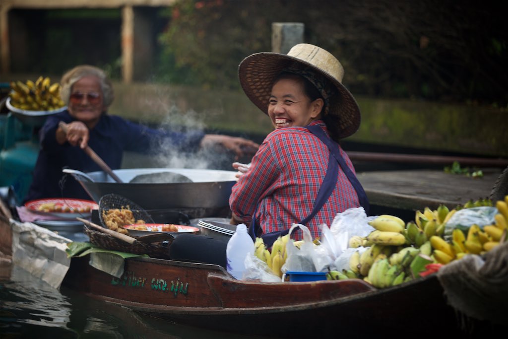 Floating market 11