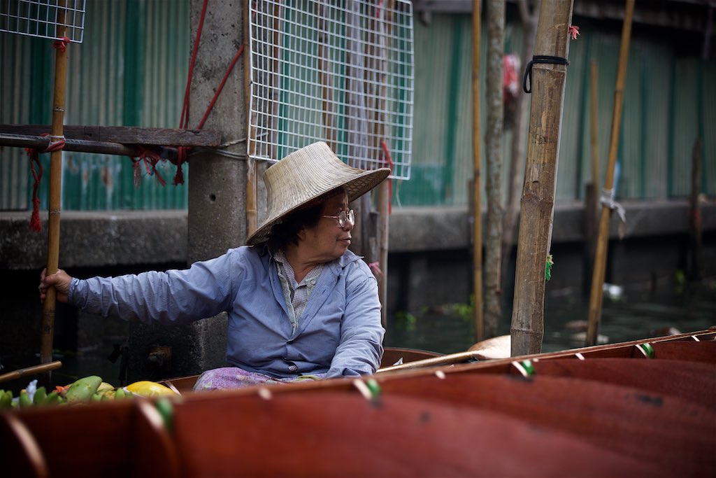 Floating market 20