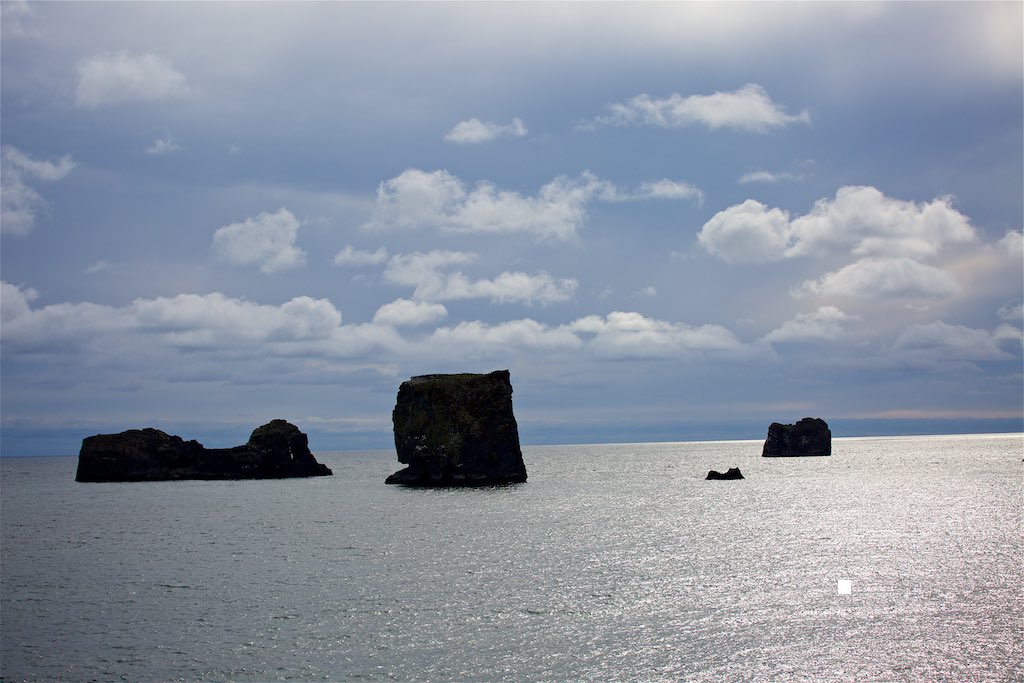 Iceland’s Dyrhólaey lighthouse 14