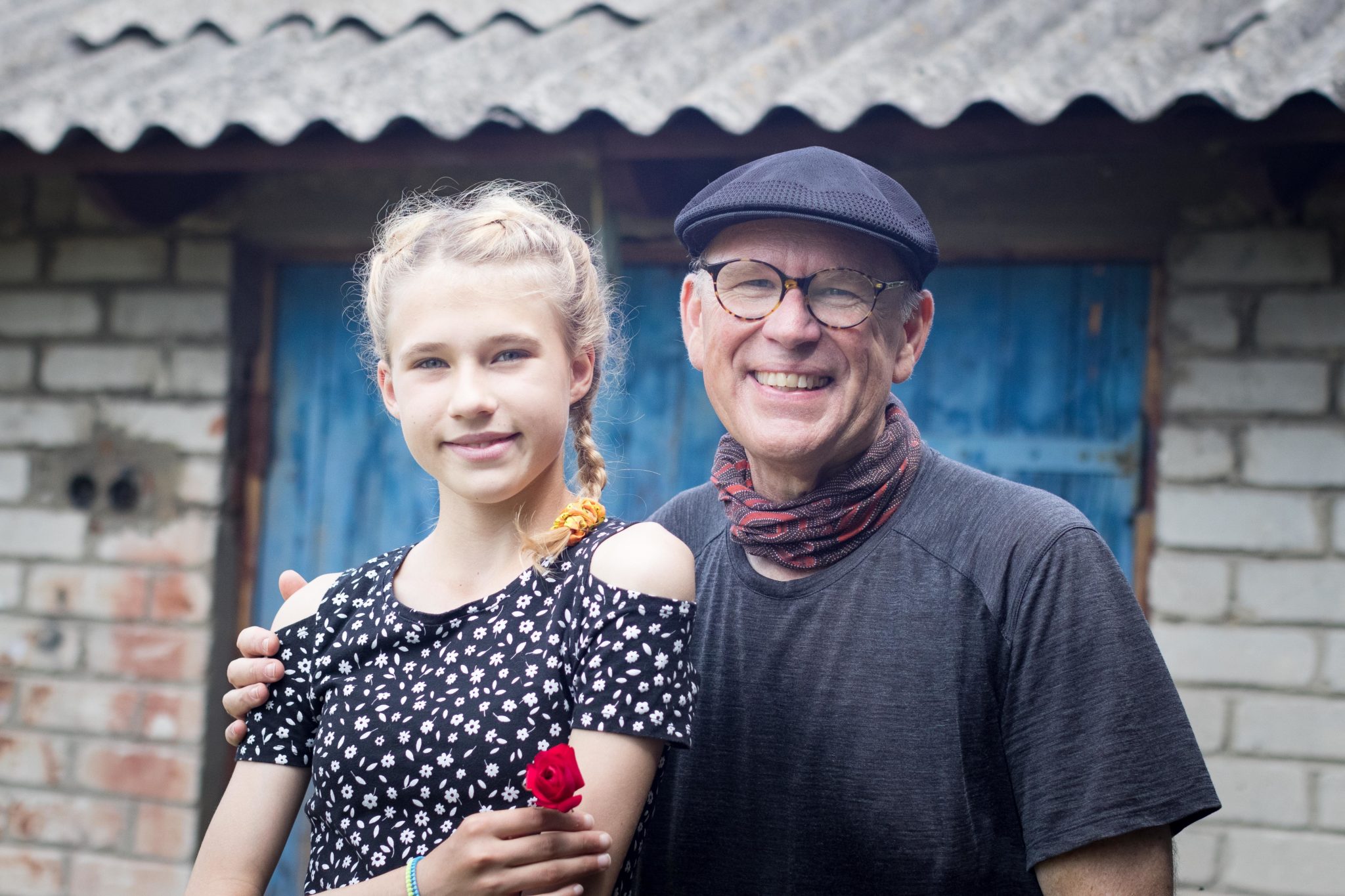 12 03 Photos with children in the field-39